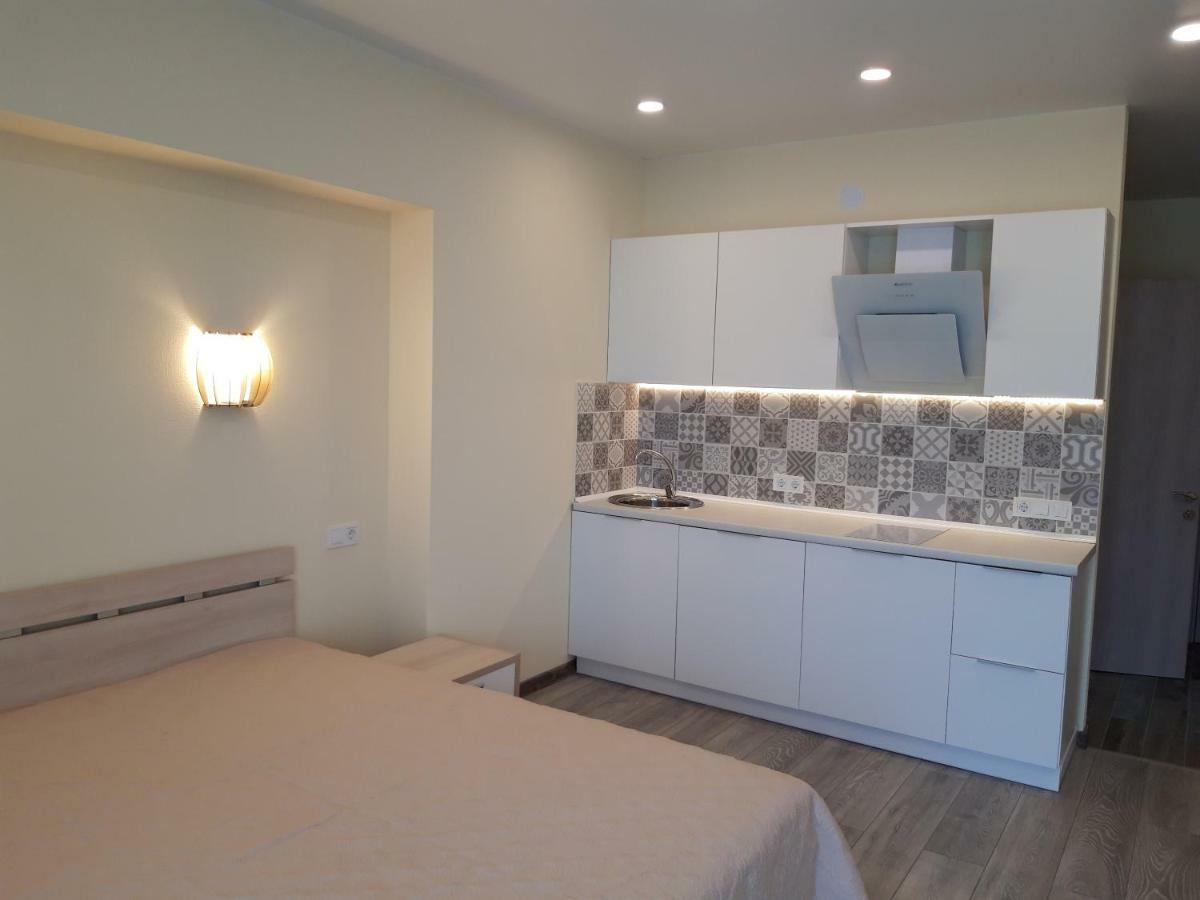 Green Line Apartment Mtsvane Konts'khi Extérieur photo